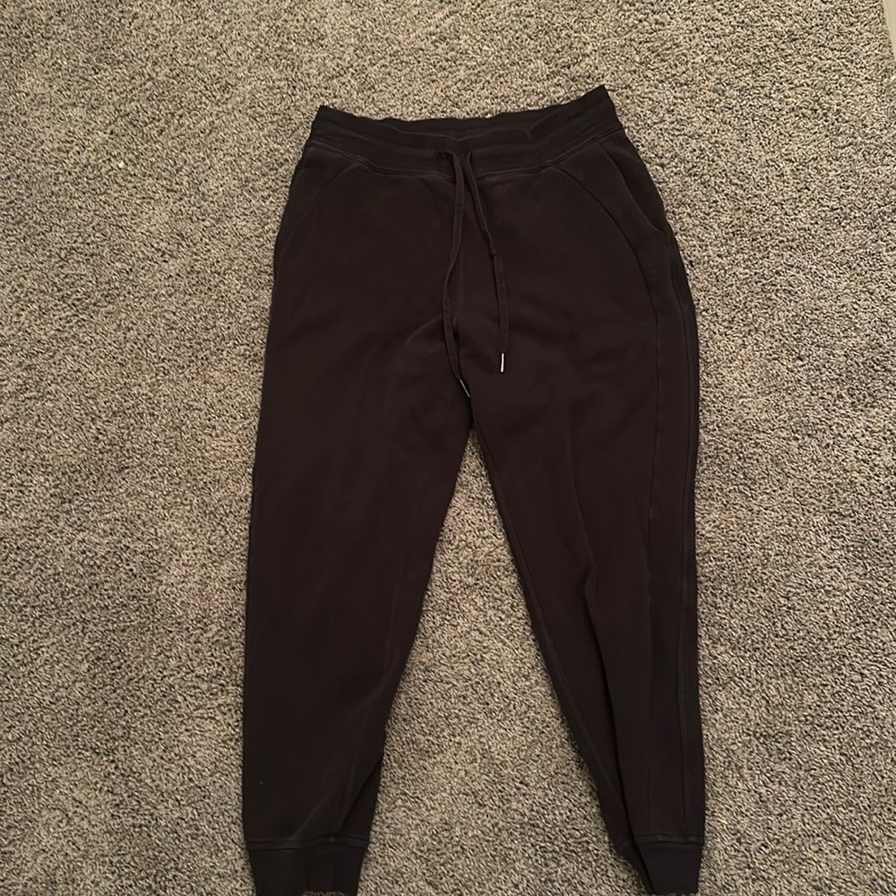 Black scuba joggers
